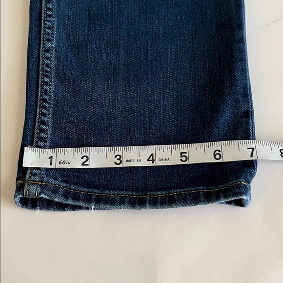 Silver Jeans Avery Straight High Rise Size 32 - Picture 8 of 16